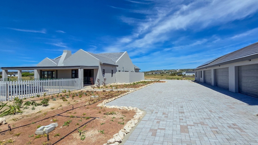 To Let 5 Bedroom Property for Rent in Long Acres Country Estate Western Cape
